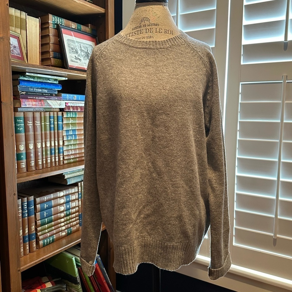 J. Crew Men's Heather Gray Crewneck Sweater 100% Lambs Wool